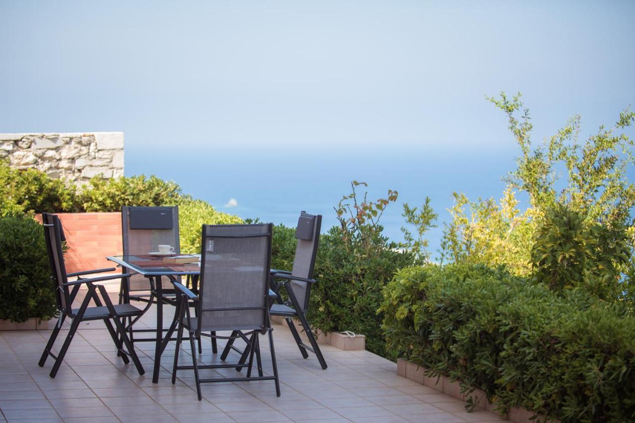 Fnk Apartments With Sea View Agia Pelagia Exteriér fotografie